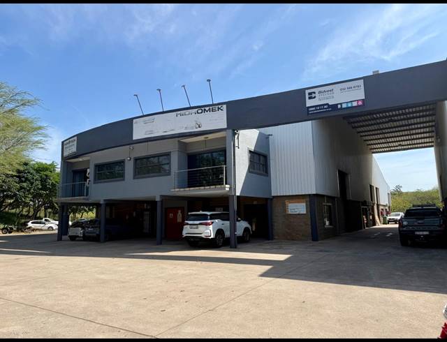 284M² INDUSTRIAL YARD FOR SALE IN SHAKAS HEAD